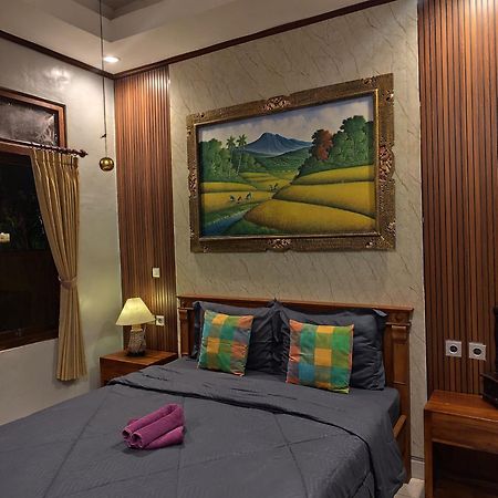 Apartamento Geriya House Ubud Habitación foto